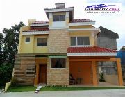 House w/ Attic at Kentwood Subdivision Banawa Cebu City | 5BR -- House & Lot -- Cebu City, Philippines