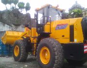 payloader -- Other Vehicles -- Quezon City, Philippines