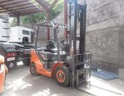 forklift -- Other Vehicles -- Quezon City, Philippines