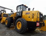 payloader -- Trucks & Buses -- Quezon City, Philippines