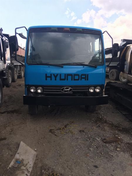 HYUNDAI DUMPTRUCK -- Trucks & Buses -- Bacoor, Philippines