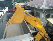 Wheel Loader -- Other Vehicles -- Quezon City, Philippines