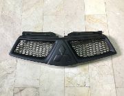 honeycomb grill, front grill, mesh grill, strada, montero, mitsubishi -- Compact Mid-Size Pickup -- Makati, Philippines