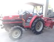 FARM TRACTOR 4X4 -- Compact Mid-Size Pickup -- Bulacan City, Philippines