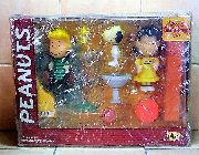 charlie brown, snoopy, -- Action Figures -- Metro Manila, Philippines