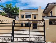 Townhouse For SAlee -- House & Lot -- Rizal, Philippines