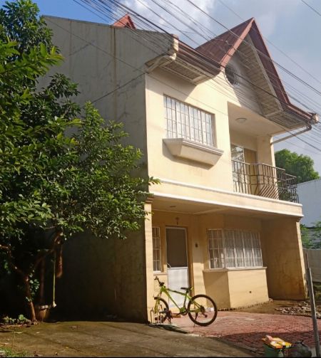 Single Attached House in Tandang Sora QC -- Commercial Building -- Quezon City, Philippines
