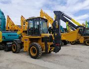 heavy equipments -- Trucks & Buses -- Valenzuela, Philippines