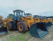 Trucks and Heavy Equipment -- Trucks & Buses -- Pampanga, Philippines