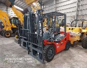 FORKLIFT -- Other Vehicles -- Batangas City, Philippines