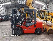 forklift -- Other Vehicles -- Batangas City, Philippines