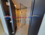 MONS152 - Uptown Parksuites For Rent -- Apartment & Condominium -- Cavite City, Philippines