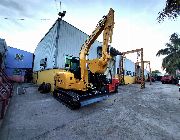 EXCAVATOR -- Other Vehicles -- Batangas City, Philippines