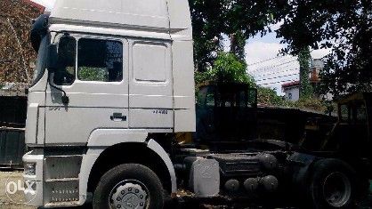 high quality unit hoka h7 6 wheeler tractor head, -- Trucks & Buses -- Quezon City, Philippines
