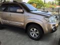 yahoo, googlw, -- Mid-Size SUV -- Isabela, Philippines