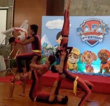 acrobat show, contotionist, circus show, stilt walker, MASCOT FOR RENT -- Birthday & Parties -- Metro Manila, Philippines